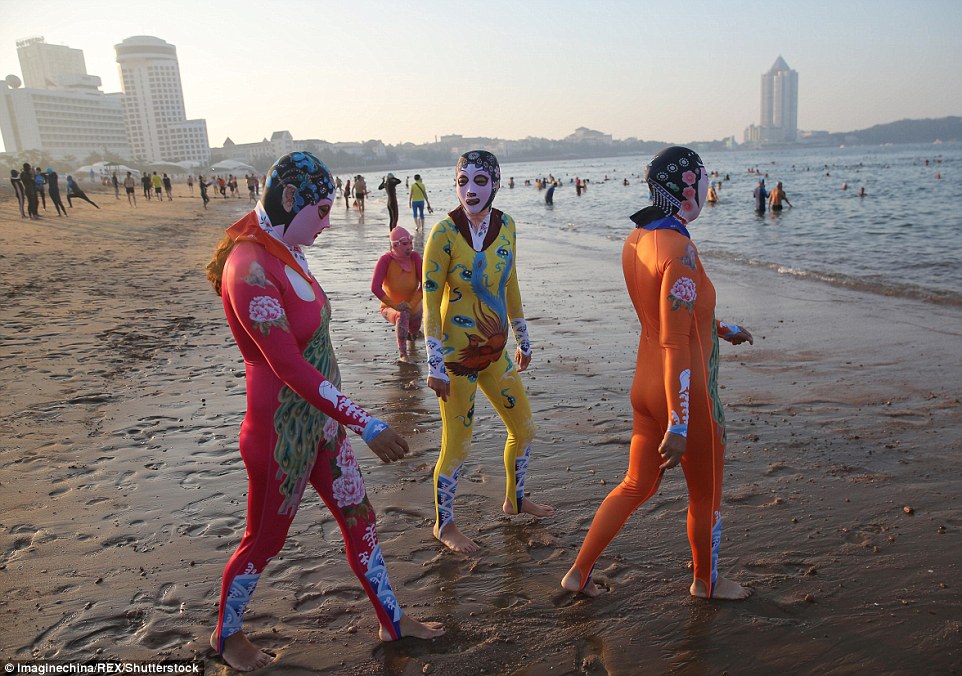 Фотография: Китайские купальные костюмы 