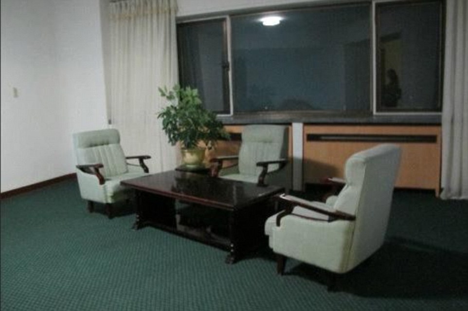 Фотография: Туристы называют этот северокорейский отель тюрьмой, несмотря на его шестизвездочный рейтинг №8 - BigPicture.ru
