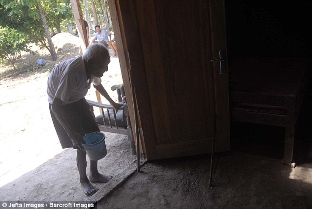 Фотография: Самый старый человек в мире, которому 145 лет, живет в Индонезии №10 - BigPicture.ru