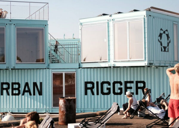 В Копенгагене студентов селят в плавучие транспортные контейнеры за 600 долларов в месяц