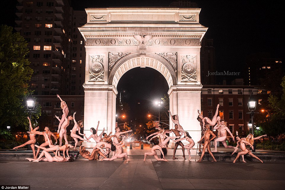 Фотография: Ню в большом городе: танцоры и балерины разделись для уникального фотопроекта №2 - BigPicture.ru