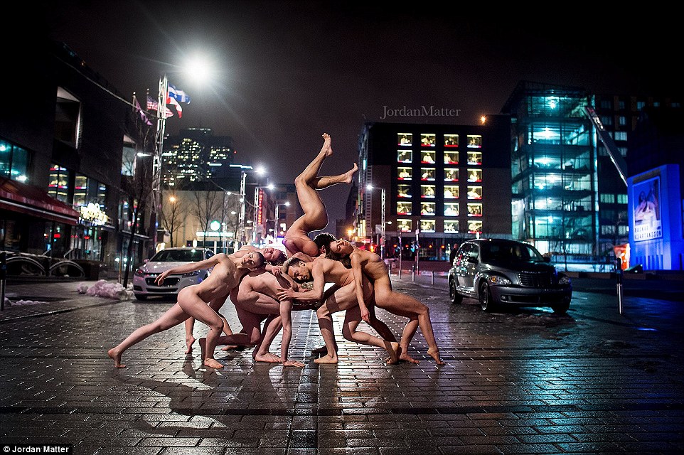 Фотография: Ню в большом городе: танцоры и балерины разделись для уникального фотопроекта №18 - BigPicture.ru