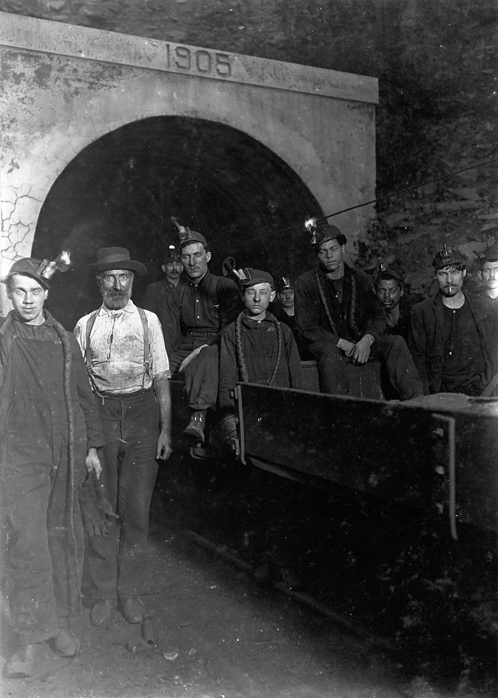 Фотография: Детский труд в Америке XX века: фотографии детей на угольных и цинковых шахтах №3 - BigPicture.ru