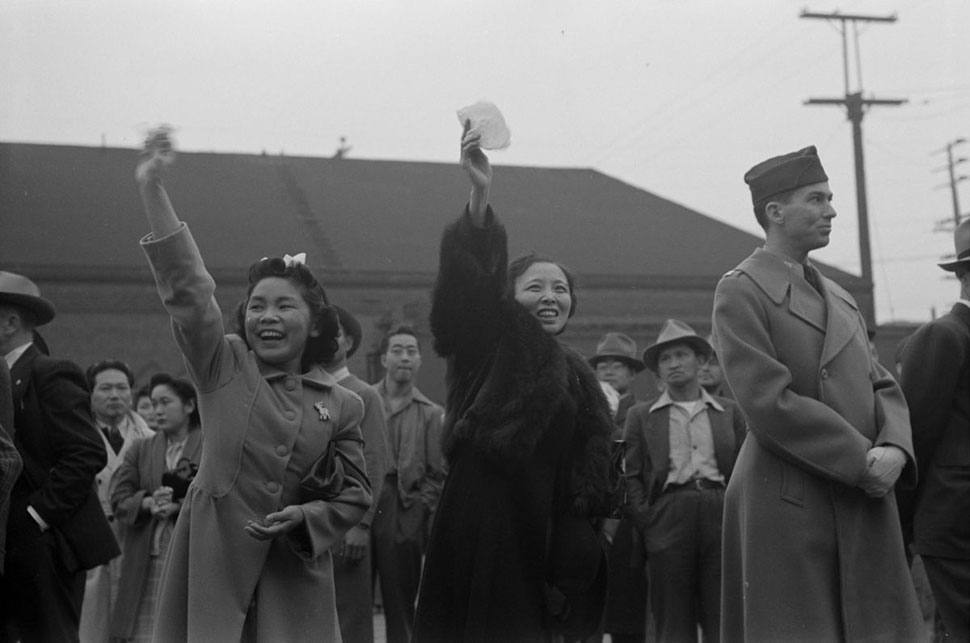 Фотография: Как этнических японцев загоняли в концлагеря в США после Перл-Харбора №30 - BigPicture.ru
