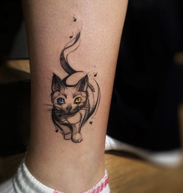 Фотография: 23 лучшие идеи татуировок для преданных любителей котиков №3 - BigPicture.ru