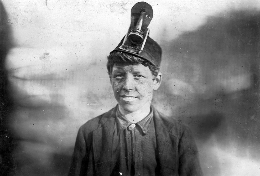 Фотография: Детский труд в Америке XX века: фотографии детей на угольных и цинковых шахтах №6 - BigPicture.ru