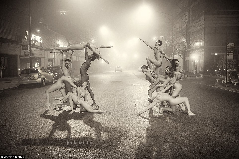 Фотография: Ню в большом городе: танцоры и балерины разделись для уникального фотопроекта №6 - BigPicture.ru