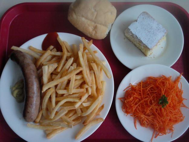 Фотография: Как выглядят школьные обеды в разных странах мира №8 - BigPicture.ru