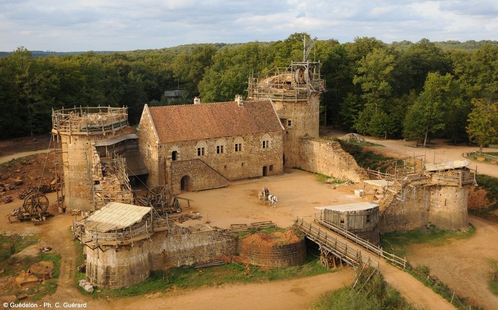 Фотография: Геделон — средневековый замок во Франции, который строят сейчас №2 - BigPicture.ru