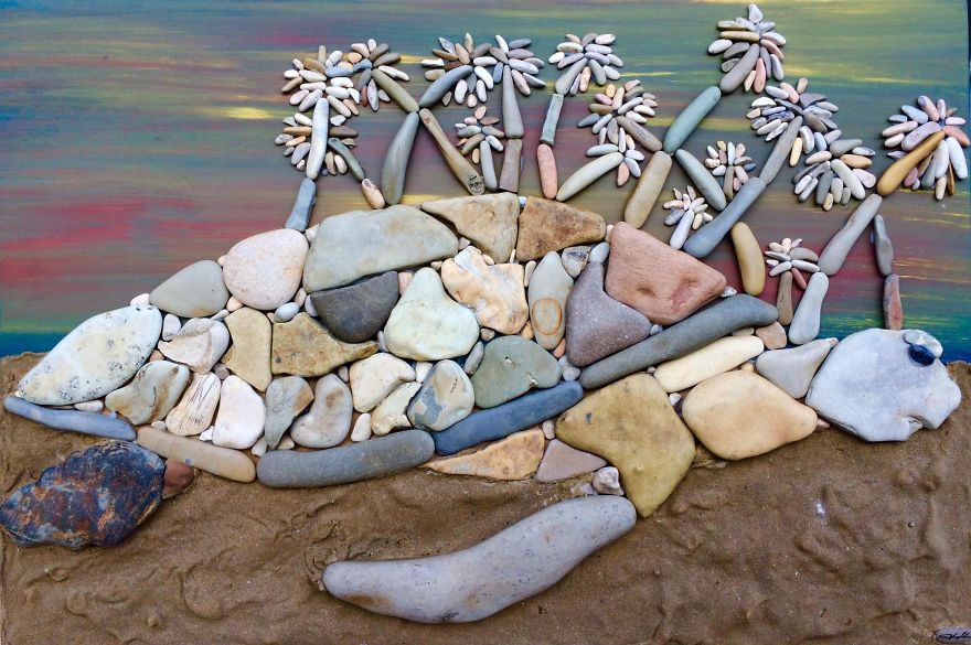 Фотография: Художник составляет удивительно реалистичные картины из камней, найденных на пляже №7 - BigPicture.ru
