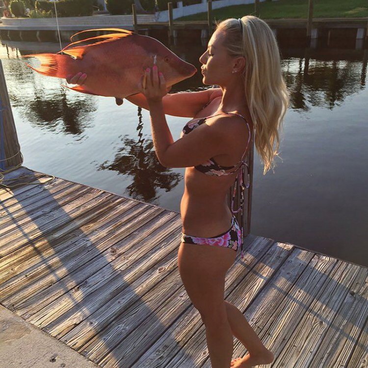 Фотография: Американка призывает женщин заниматься рыбалкой №8 - BigPicture.ru