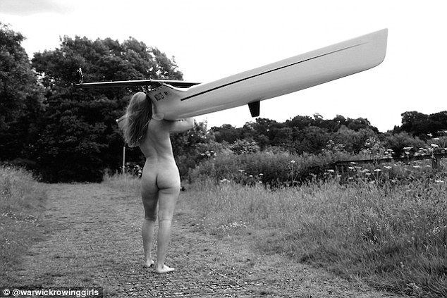 Фотография: Британские женщины с веслом снова разделись для календаря №9 - BigPicture.ru