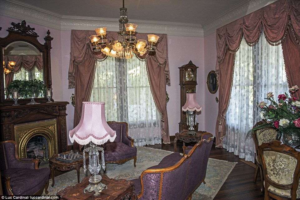 Фотография: Пара купила заброшенный особняк за один доллар, а теперь он стоит 2,4 миллиона долларов №9 - BigPicture.ru