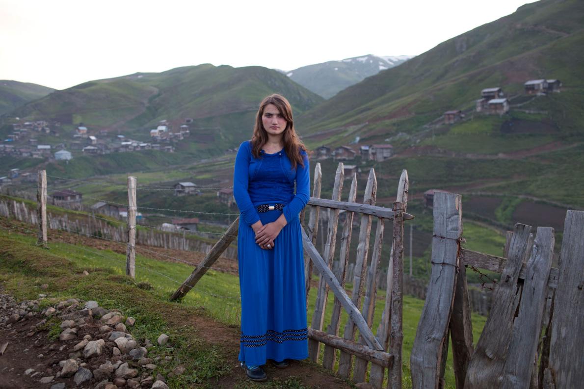 Фотография: Девочки на выданье: как живут несовершеннолетние невесты в Грузии №12 - BigPicture.ru