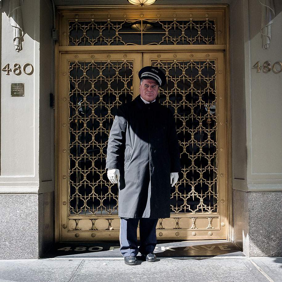 Фотография: Фотопроект: портье — невидимые люди Нью-Йорка №13 - BigPicture.ru