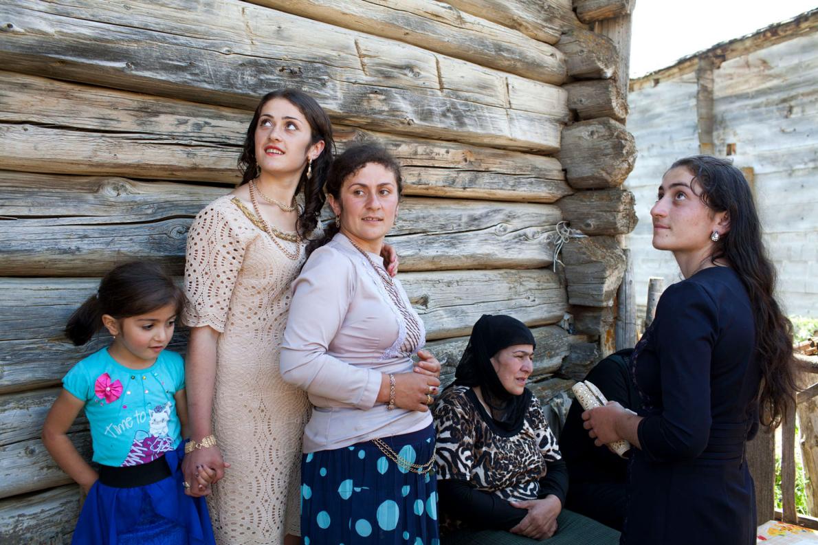 Фотография: Девочки на выданье: как живут несовершеннолетние невесты в Грузии №20 - BigPicture.ru
