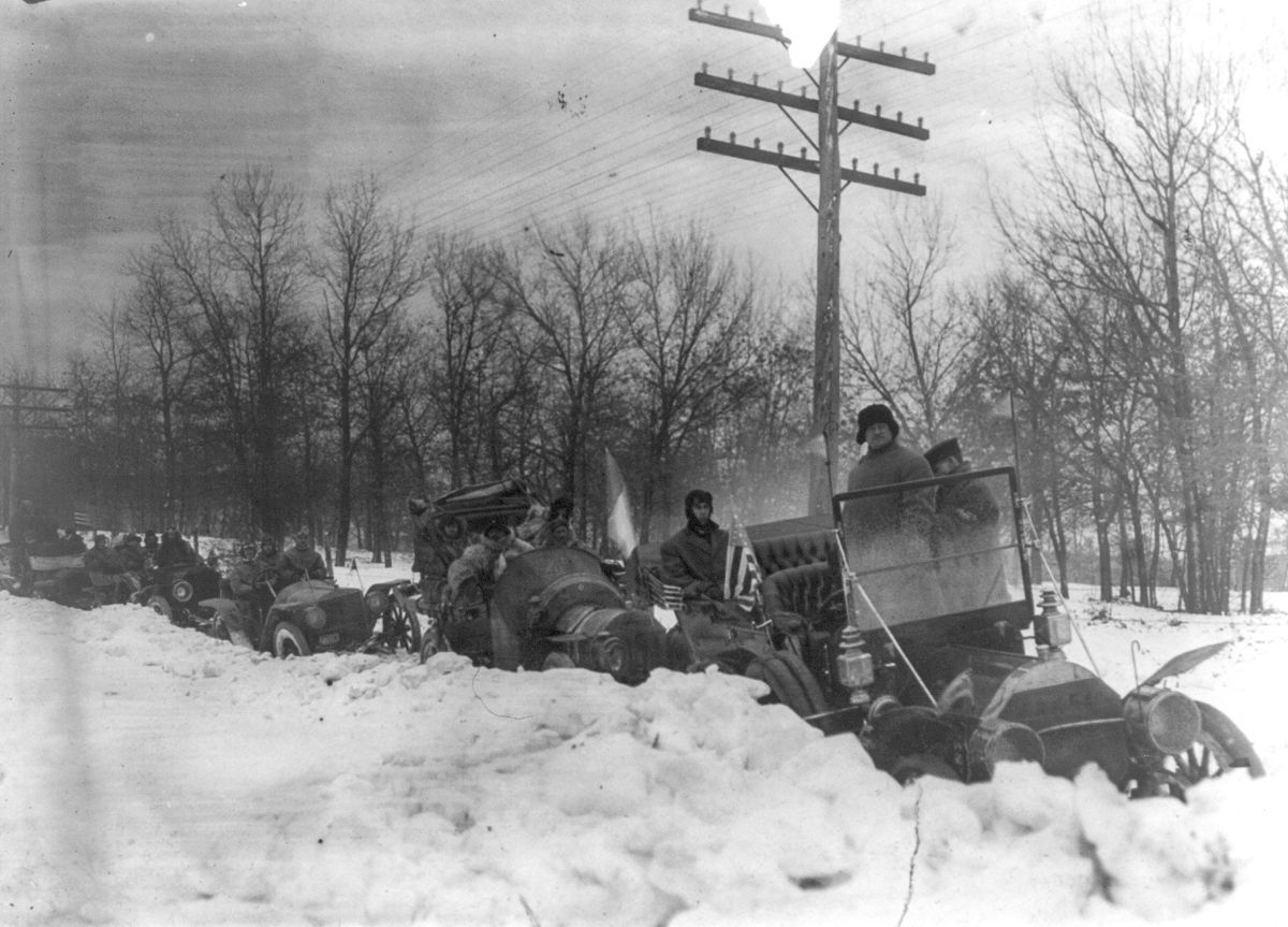 Фотография: Величайшая автогонка в истории: 20 тысяч километров на телегах с мотором №6 - BigPicture.ru