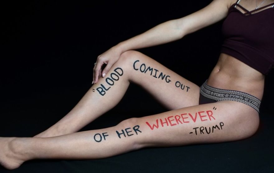 Фотография: Трампни меня: 18-летняя студентка нанесла оскорбительные цитаты Трампа на тело для смелого фотопроекта №7 - BigPicture.ru