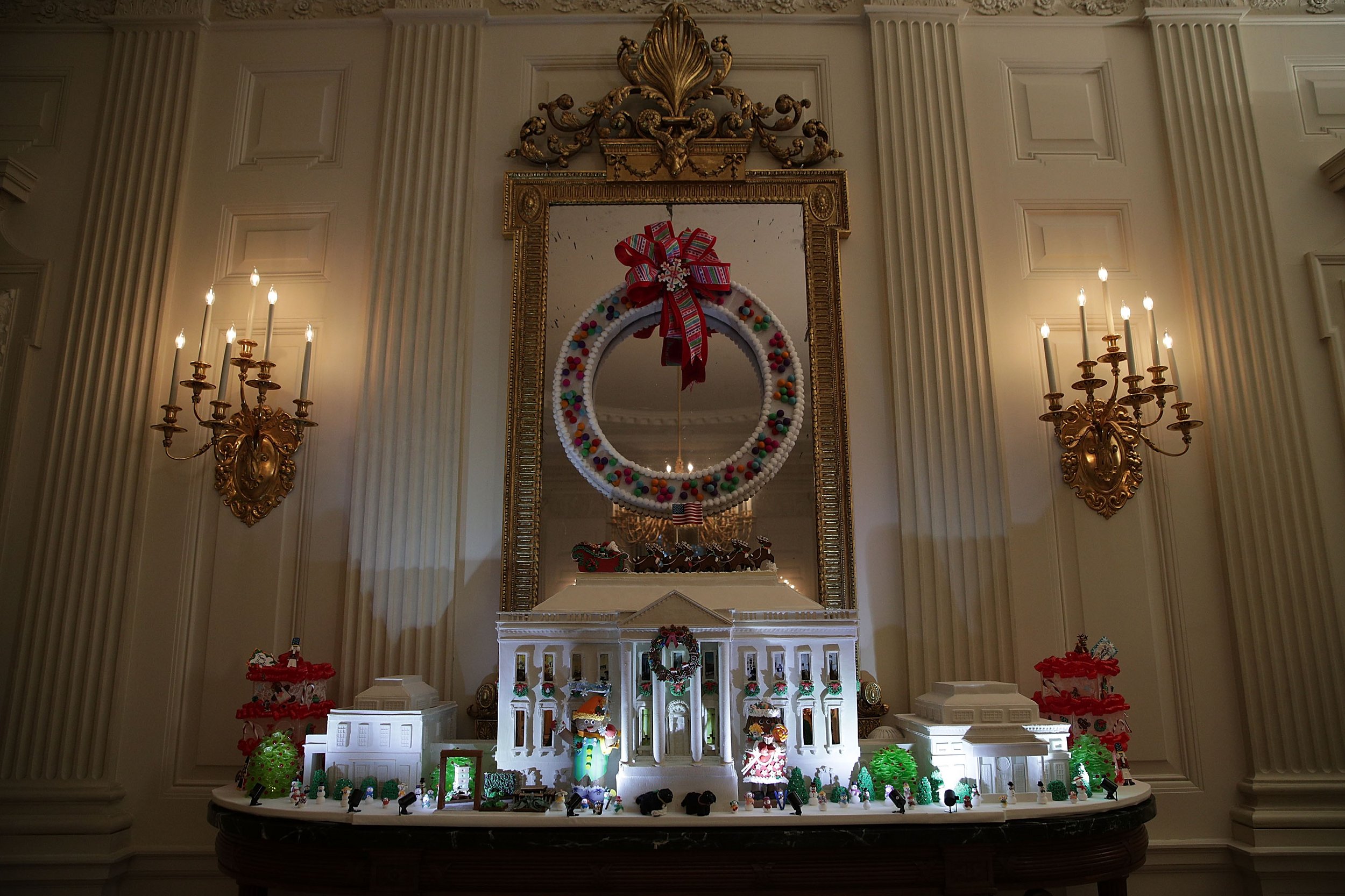 Фотография: Мишель Обама в последний раз украсила Белый дом к Рождеству №8 - BigPicture.ru