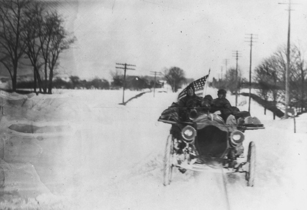 Фотография: Величайшая автогонка в истории: 20 тысяч километров на телегах с мотором №9 - BigPicture.ru