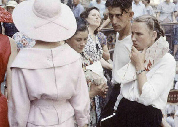 Christian Dior: как прошел первый визит в Москву в 1959 году