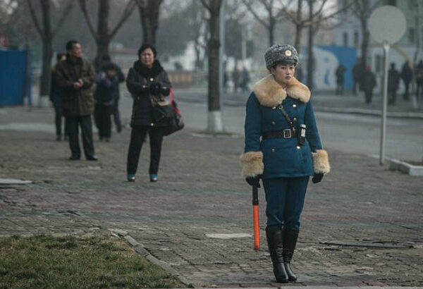 В северокорейскую дорожную полицию выбирают только красивых девушек