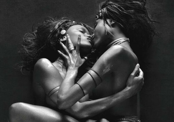 Дерзкие снимки гетеросексуальных женщин в образе лесбиянок