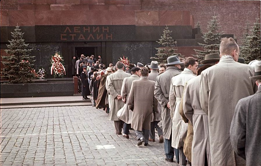 Фотография: На долгую память. Кого еще, кроме Ленина, сохранили для потомков №3 - BigPicture.ru