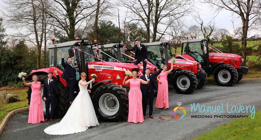 Фотография: Ирландка исполнила детскую мечту, приехав на свадьбу на красном тракторе №1 - BigPicture.ru