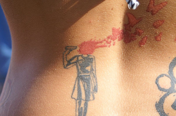 Фотография: Люди с родимыми пятнами, которые не растерялись и сделали их частью татуировок №4 - BigPicture.ru