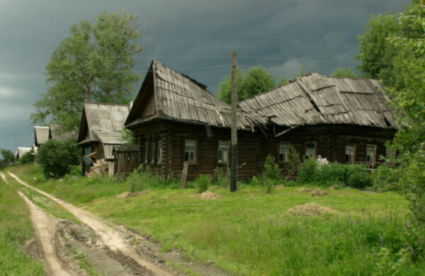 «Возле дома твоего»: российская деревня в работах Андрея Кременчука