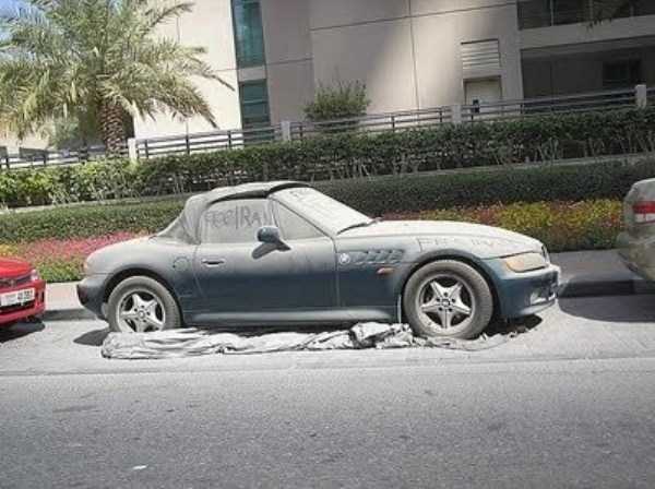 Фотография: О проблемах Дубая: на парковках скопилось слишком много брошенных 