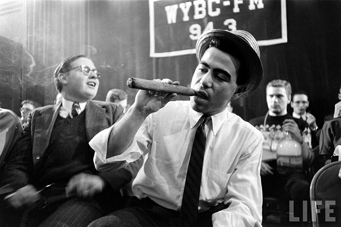 Фотография: Дым коромыслом: как проходили соревнования по курению в США 50-х годов №4 - BigPicture.ru