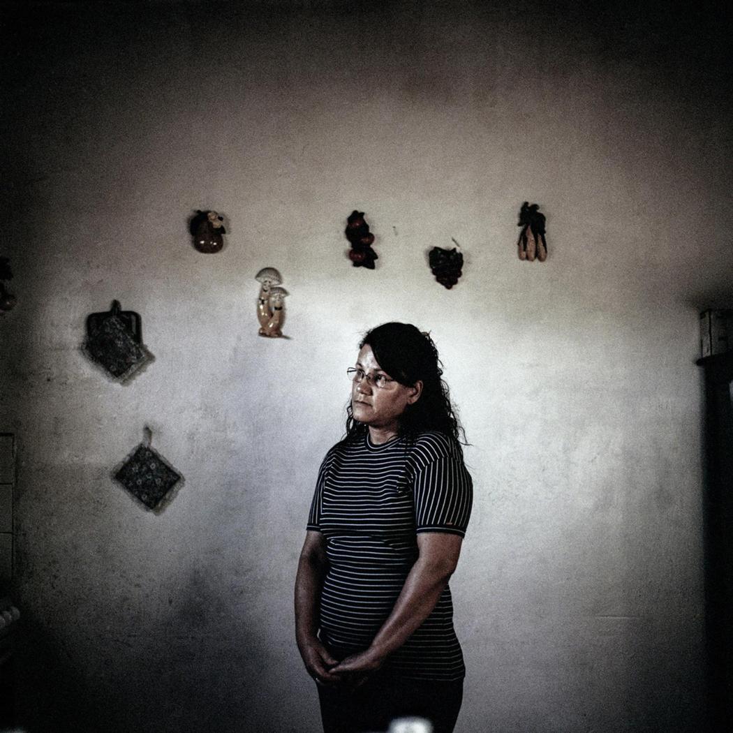 Фотография: Портреты венесуэлок, чьи дети погибли от бандитских пуль №16 - BigPicture.ru