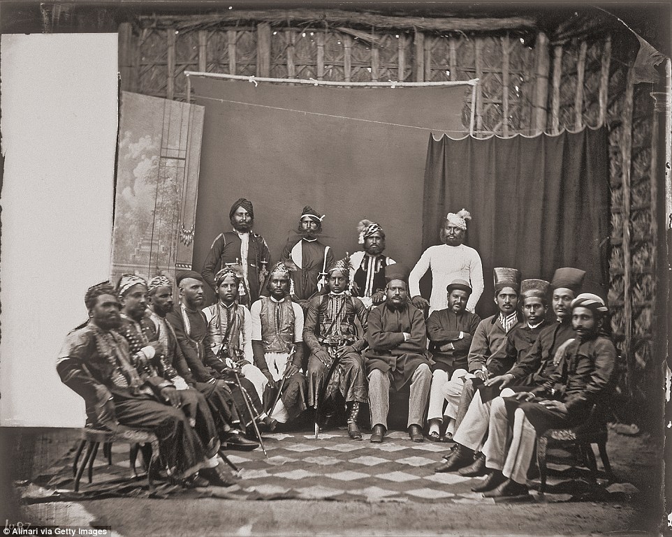 Фотография: Коллекция фотографий гарема индийского махараджи, которая оставалась нетронутой более века №17 - BigPicture.ru