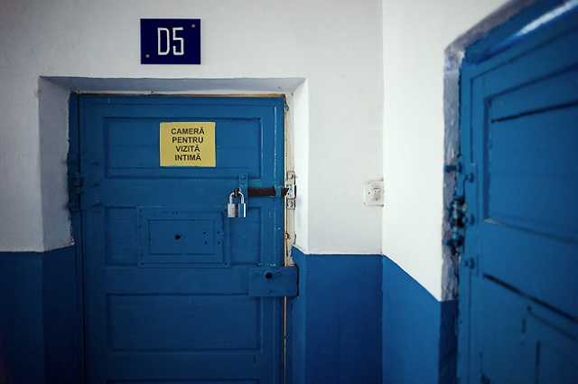 Фотография: Оазисы любви в румынских тюрьмах №3 - BigPicture.ru