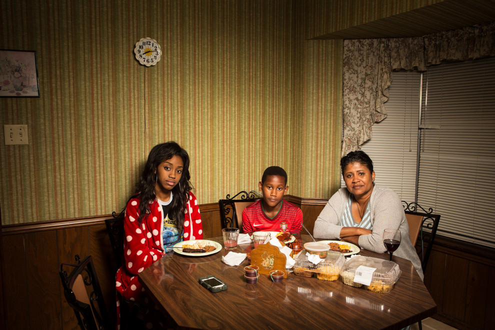 Фотография: Как проходит ужин в семьях обычных американцев №23 - BigPicture.ru