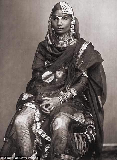 Фотография: Коллекция фотографий гарема индийского махараджи, которая оставалась нетронутой более века №3 - BigPicture.ru