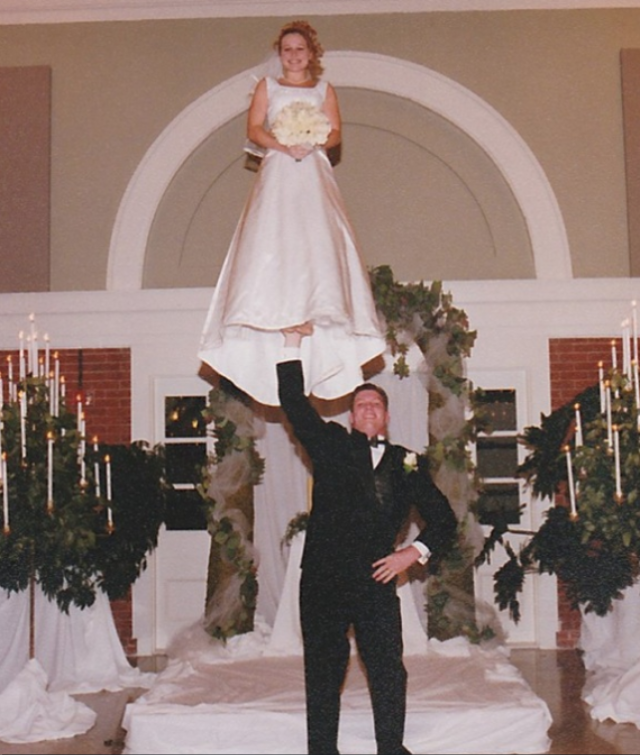 Фотография: Неудачные свадебные фотографии, которые будет стыдно показывать будущим детям №25 - BigPicture.ru