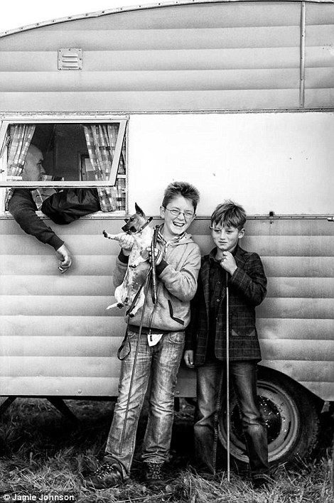 Фотография: Слишком рано повзрослевшие дети ирландских цыган №27 - BigPicture.ru