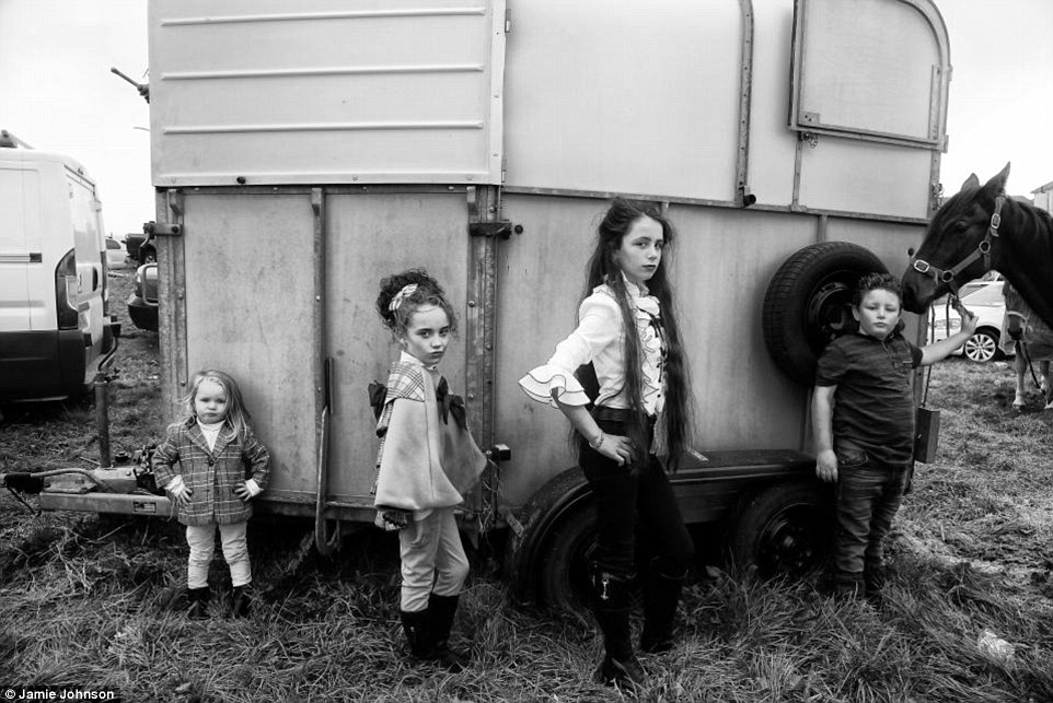 Фотография: Слишком рано повзрослевшие дети ирландских цыган №6 - BigPicture.ru