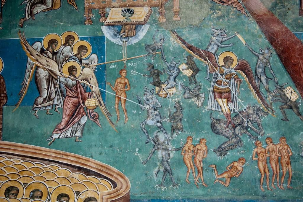 Фотография: Монастыри в Румынии, где удивительные фрески — не внутри, а снаружи №11 - BigPicture.ru