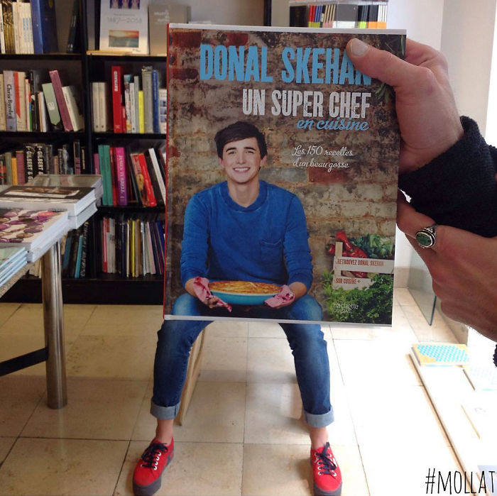 Фотография: Что делают с книгами продавцы, когда им нечем заняться №18 - BigPicture.ru