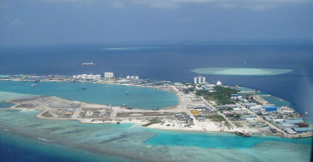 Не сказочное, не Бали: самый грязный остров на Мальдивах