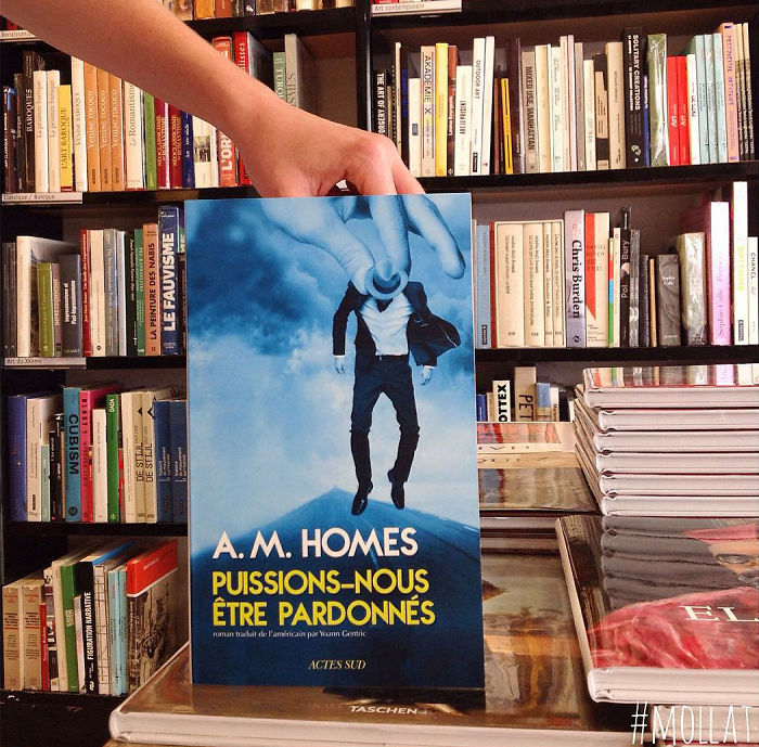 Фотография: Что делают с книгами продавцы, когда им нечем заняться №29 - BigPicture.ru
