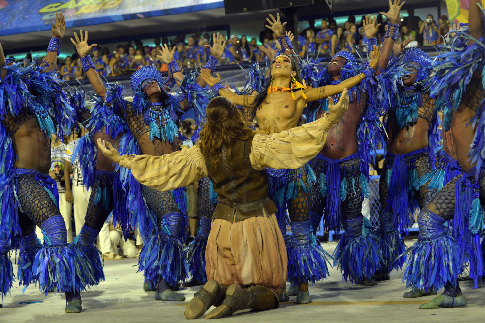Фотография: Бразильский карнавал — 2017: яркие моменты и откровенные костюмы №20 - BigPicture.ru