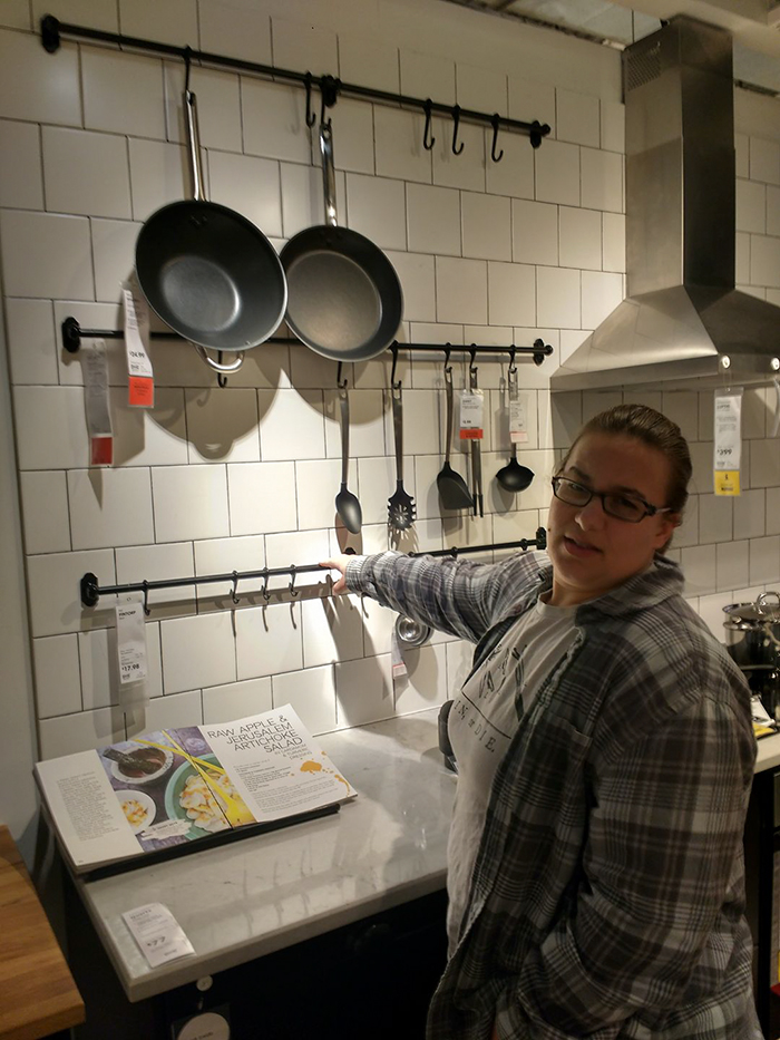 Фотография: IKEA — черная дыра: мужской секретный репортаж о том, как исчезает время №8 - BigPicture.ru