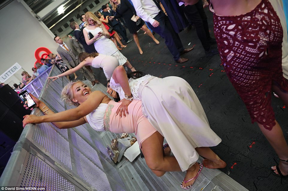 Фотография: Британские леди снова ушли в отрыв. И не вернулись №2 - BigPicture.ru