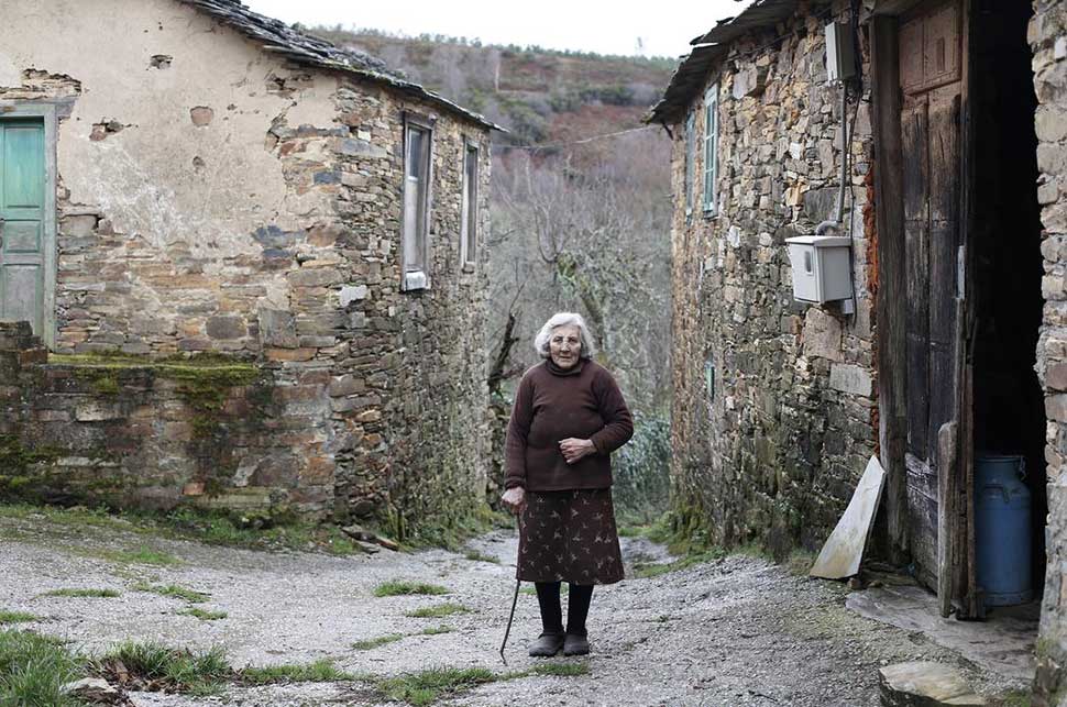 Фотография: На грани вымирания: в этой испанской деревне осталось два последних жителя №16 - BigPicture.ru