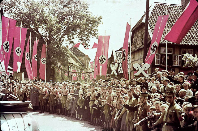Фотография: Нацистская Германия на цветных фото Хуго Йегера — личного фотографа Гитлера №19 - BigPicture.ru